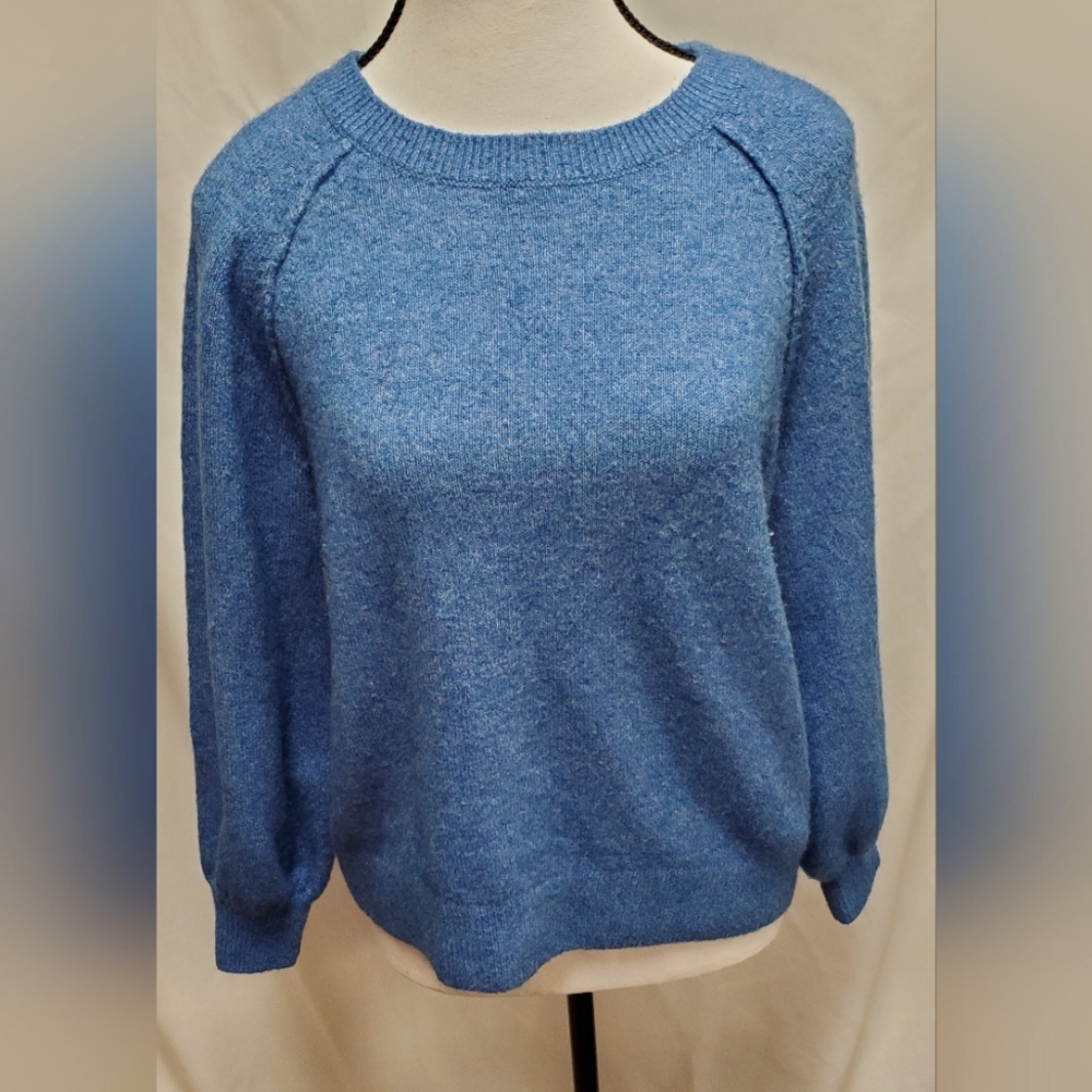 Vince Camuto Raglan Sleeve Palace Blue Sweater size Small